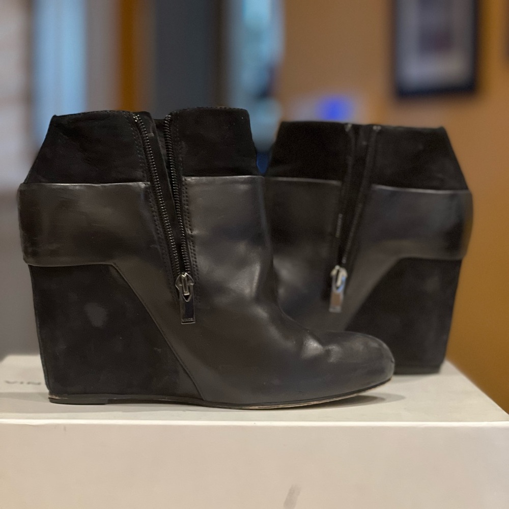 Vince Wedge Bootie Size 8 Black